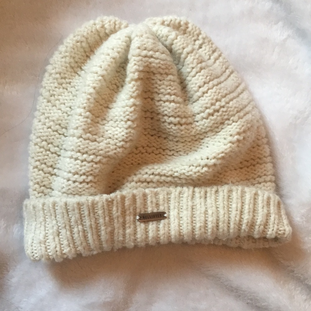 hollister beanie